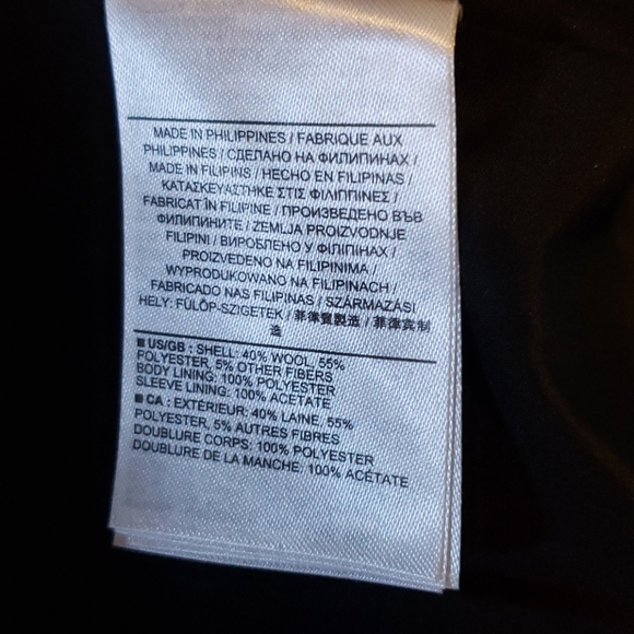 NWT Banana Republic Suit. (Factory Store) - Picture 6 of 7